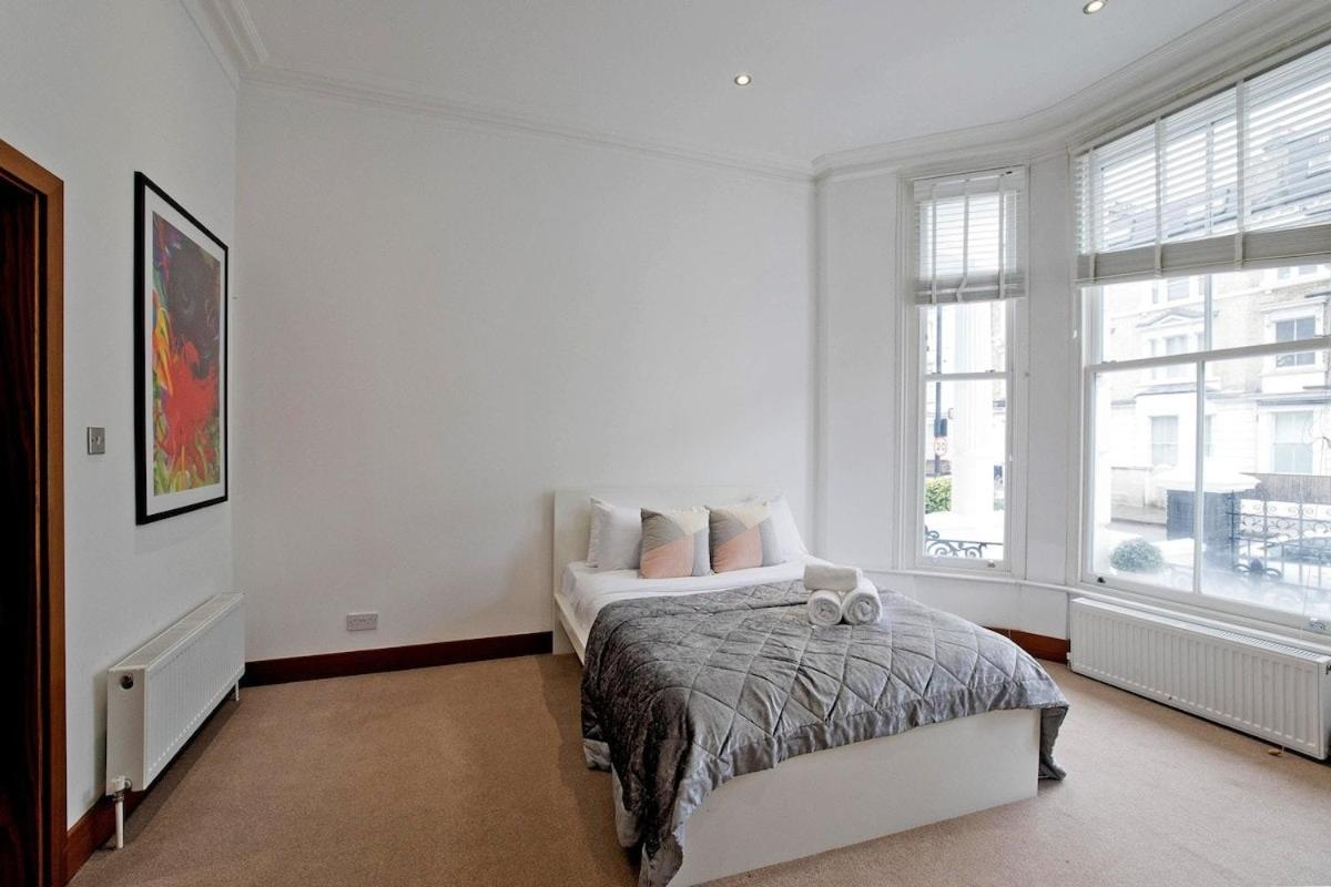 Appartamento Charming 2-bed Holland Prk Rd